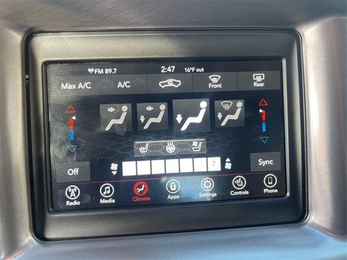 Used 2019 Dodge Charger SXT w/ Leather Interior Group image 30