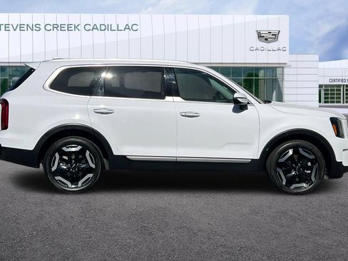 Used 2024 Kia Telluride S FWD image 2