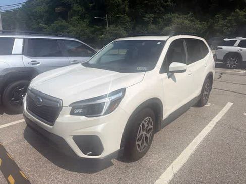 Used 2021 Subaru Forester Premium AWD/4WD image 1