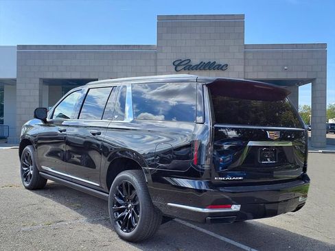 New 2026 Cadillac Escalade ESV Luxury w/ LPO, Floor Liner Package image 6