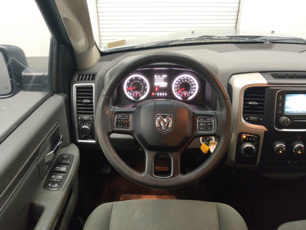 Used 2020 RAM 1500 Classic SLT RWD image 22