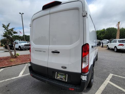 Used 2025 Ford Transit 250 148 Medium Roof RWD image 13