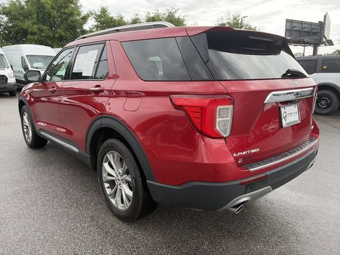 Used 2023 Ford Explorer Limited AWD/4WD image 5