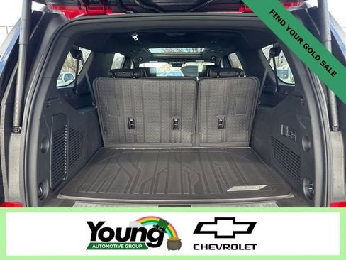 New 2026 Chevrolet Suburban High Country image 12