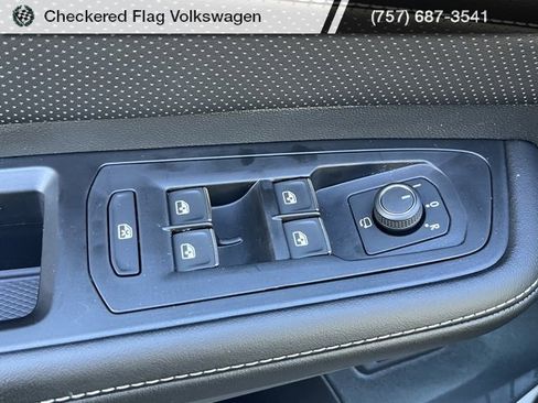 New 2026 Volkswagen Atlas Cross Sport SEL Premium R-Line image 18