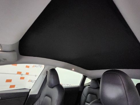 Used 2024 Tesla Model Y Long Range image 2