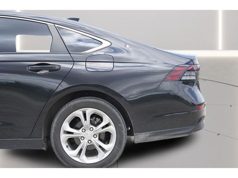 Used 2023 Honda Accord LX image 37