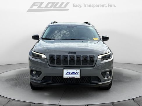 Used 2023 Jeep Cherokee Altitude Lux w/ Lux Elite Package AWD/4WD image 3