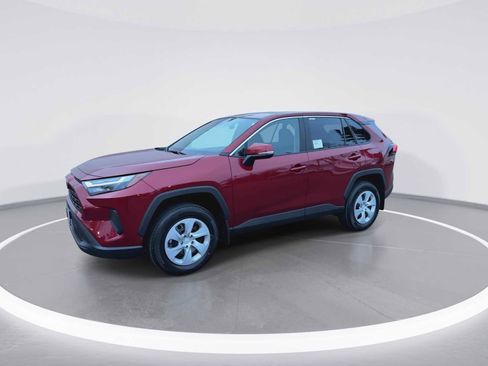 New 2025 Toyota RAV4 LE image 4