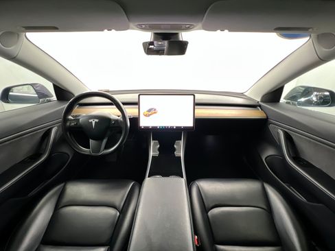 Used 2018 Tesla Model 3 Long Range RWD image 9