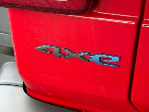 Used 2023 Jeep Wrangler Unlimited Rubicon 4xe image 23