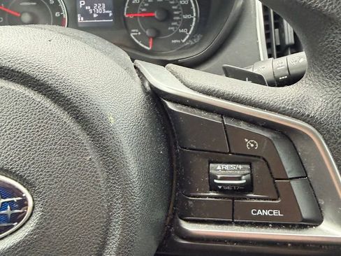 Used 2019 Subaru Impreza 2.0i Premium image 17