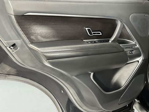 Used 2023 Land Rover Range Rover SE image 30