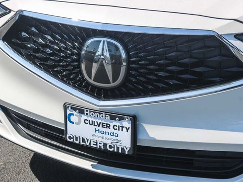 Used 2023 Acura MDX SH-AWD image 6