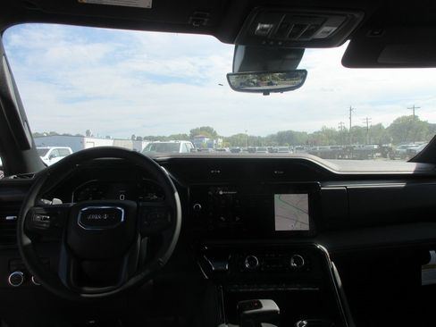 New 2026 GMC Sierra 1500 AT4 w/ AT4 Premium Package image 17