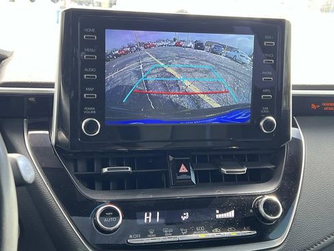Used 2020 Toyota Corolla SE w/ SE Premium Package FWD image 19