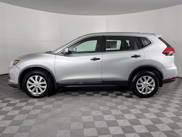 Used 2017 Nissan Rogue S AWD/4WD image 10