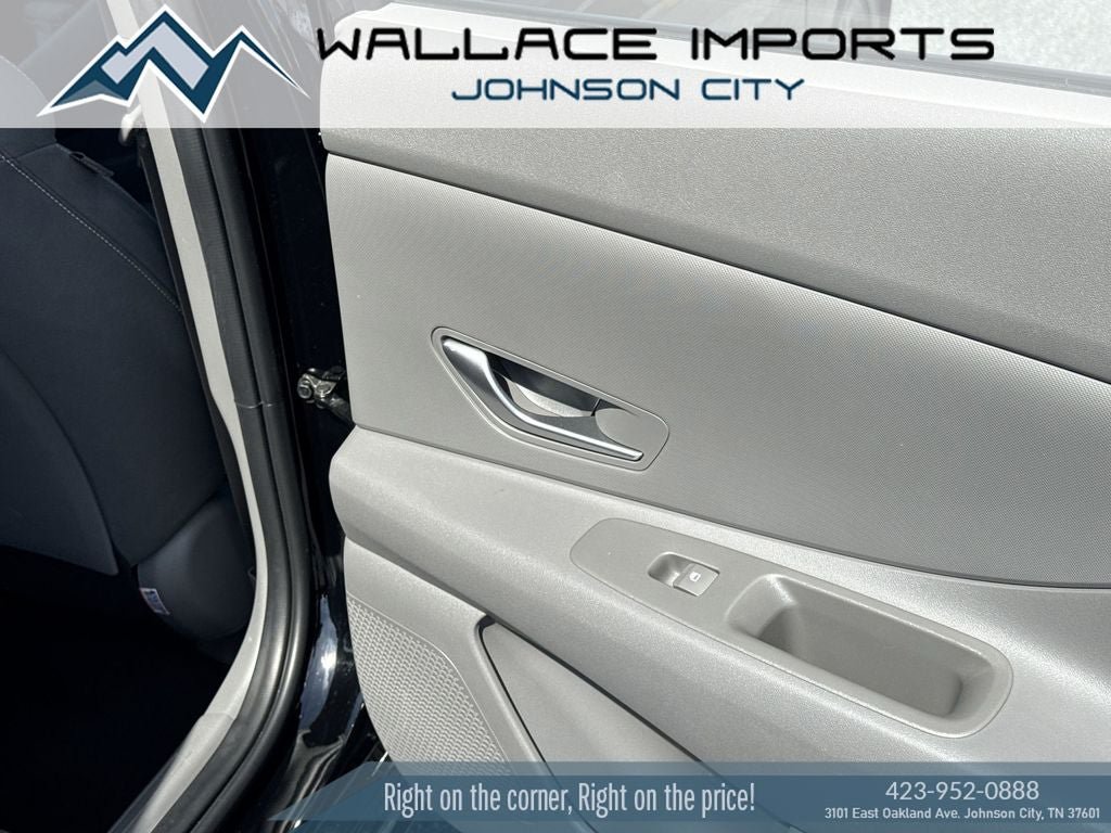 Used 2023 Hyundai Elantra SEL w/ Cargo Package FWD image 39