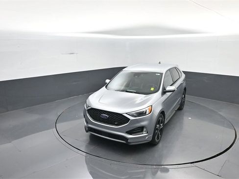 Certified 2020 Ford Edge ST image 27