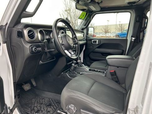 Used 2020 Jeep Wrangler Unlimited Sahara w/ Uconnect 4C Nav & Sound Group image 20