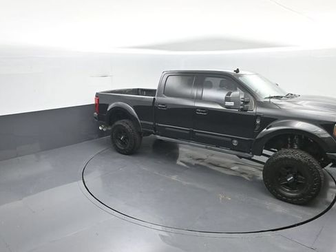 Certified 2019 Ford F250 Lariat w/ Lariat Ultimate Package AWD/4WD image 10