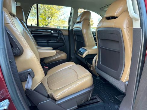 Used 2017 Buick Enclave Leather image 24