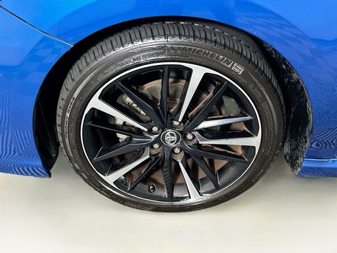 Used 2018 Toyota Camry XSE w/ Driver Assist Package FWD image 11