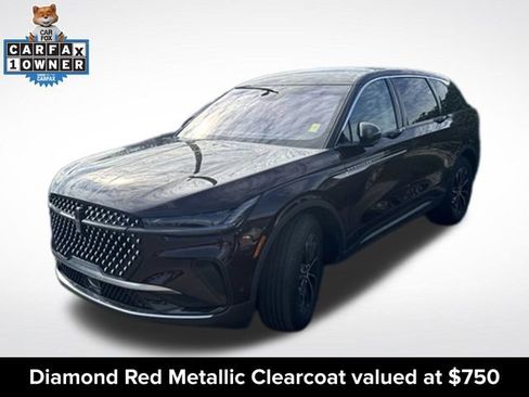 Used 2024 Lincoln Nautilus Premier AWD/4WD image 3