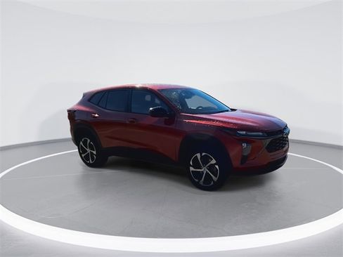 Certified 2024 Chevrolet Trax RS w/ Driver Confidence Package image 13