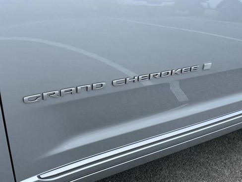 New 2026 Jeep Grand Cherokee L Summit image 41