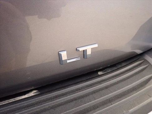 Used 2022 Chevrolet Tahoe LT w/ LT Signature Package image 3