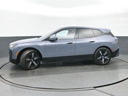 Used 2023 BMW iX xDrive50 w/ Sport Package image 6