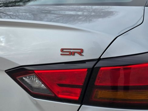 Used 2023 Nissan Altima 2.5 SR image 7