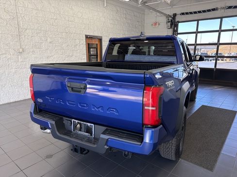 Certified 2024 Toyota Tacoma TRD Off-Road image 7