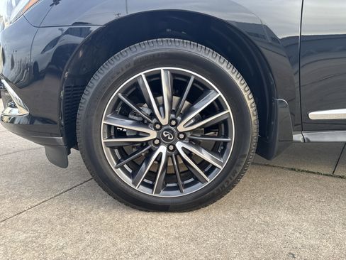 Certified 2019 INFINITI QX60 Luxe w/ Sensory Package image 8