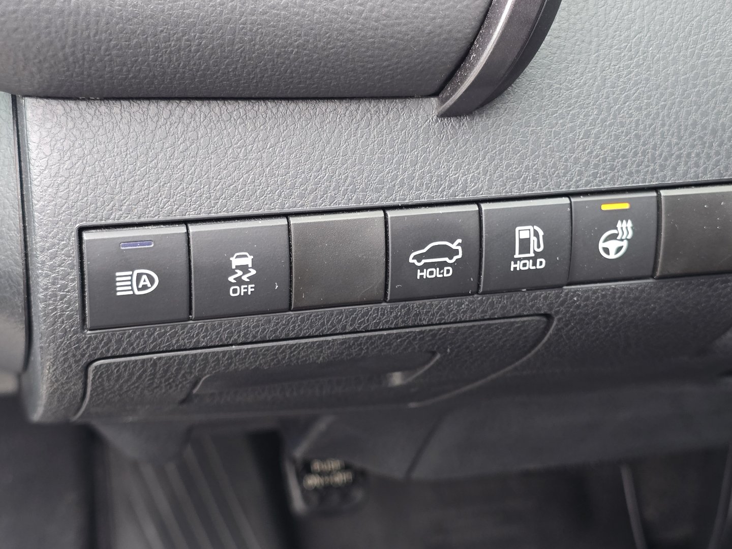 Used 2024 Toyota Camry SE FWD image 11