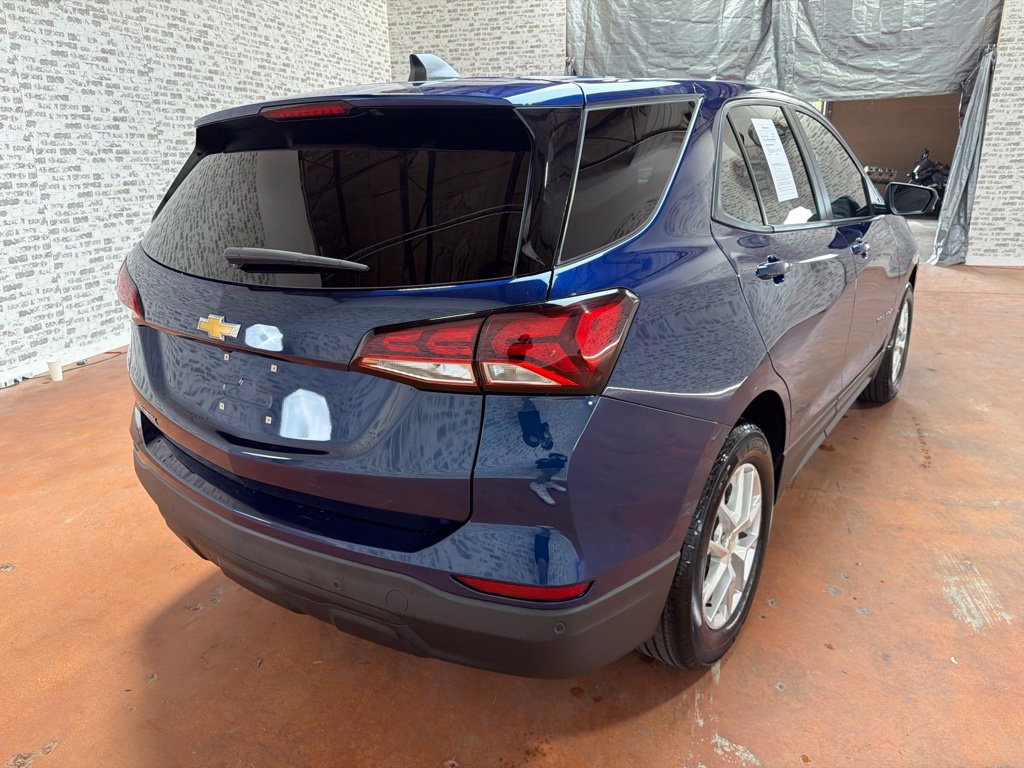 Used 2023 Chevrolet Equinox LS w/ LS Convenience Package FWD image 7
