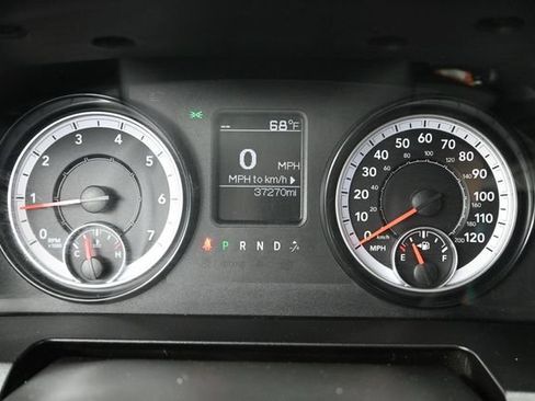 Used 2022 RAM 1500 Classic SLT AWD/4WD image 26