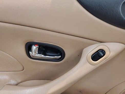 Used 2001 MAZDA MX-5 Miata image 12