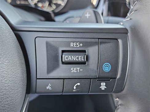 New 2025 Nissan Pathfinder SV image 24