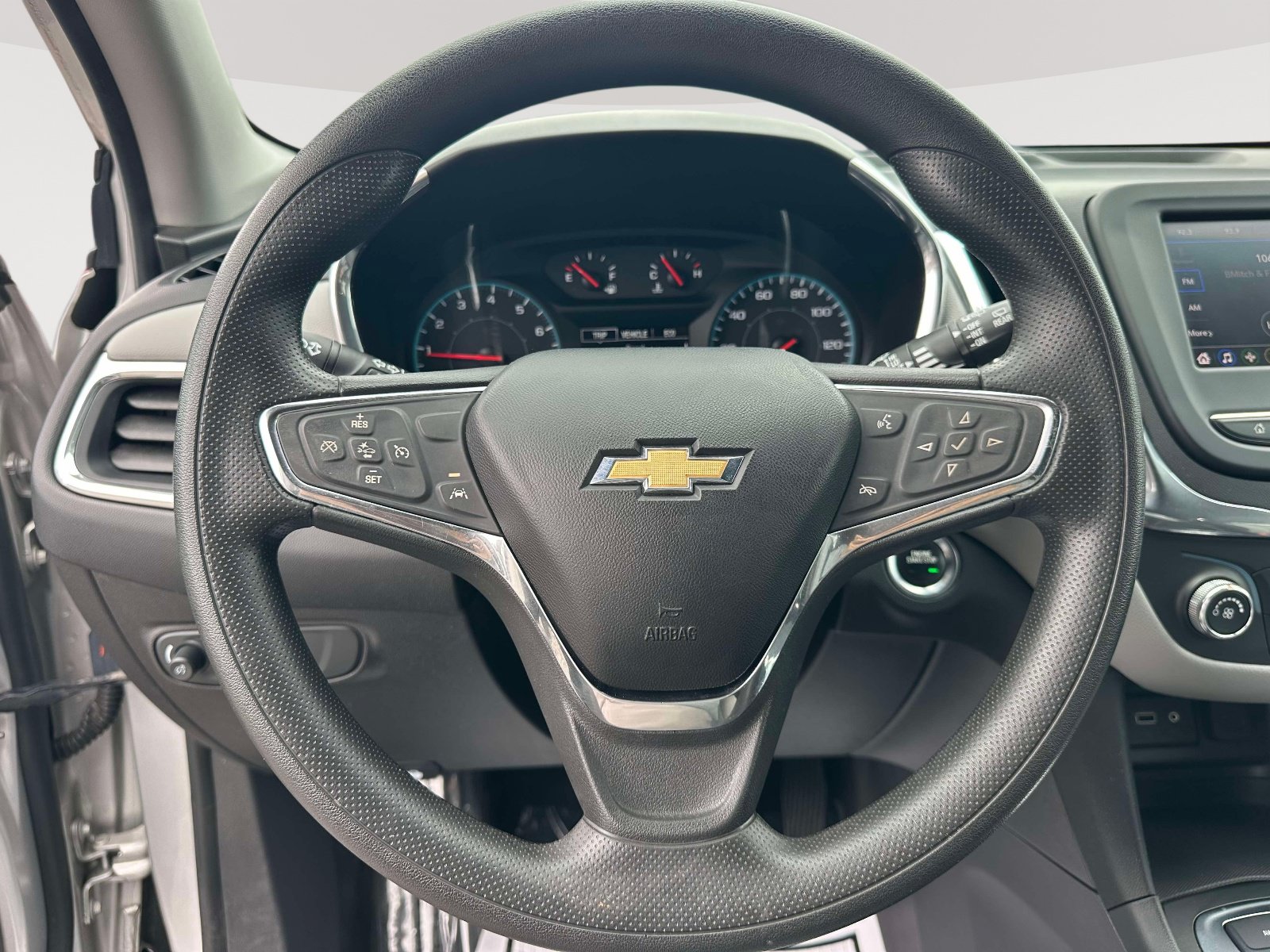 Used 2020 Chevrolet Equinox LS w/ LS Convenience Package AWD/4WD image 13