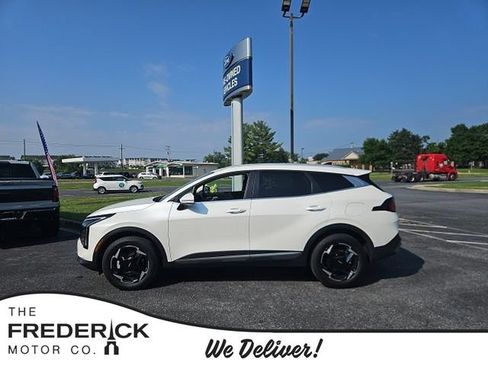 Used 2026 Kia Sportage EX AWD/4WD image 1