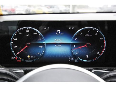 Used 2022 Mercedes-Benz GLB 250 image 10