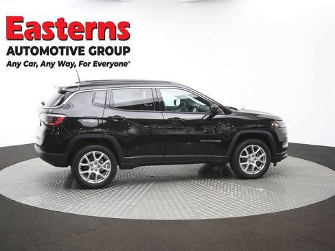 Used 2024 Jeep Compass Latitude AWD/4WD image 42