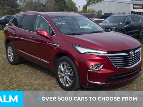 Used 2024 Buick Enclave Essence w/ Experience Buick Package image 2