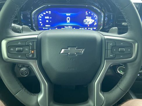 Used 2023 Chevrolet Silverado 1500 LT Trail Boss w/ LPO, Dark Essentials Package image 13