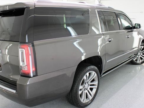 Used 2019 GMC Yukon XL Denali w/ Denali Ultimate Package AWD/4WD image 15