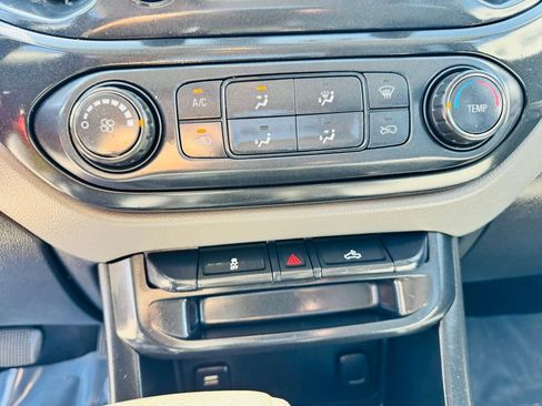 Used 2017 Chevrolet Colorado W/T RWD image 23