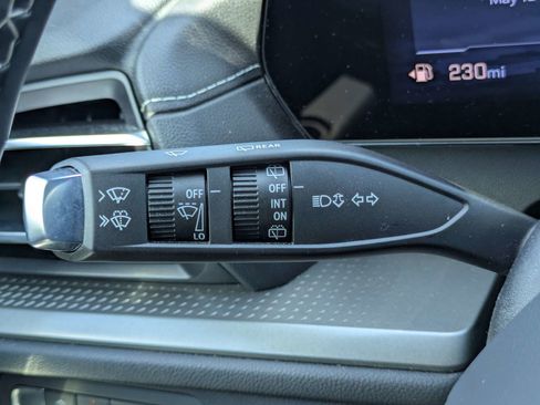 Used 2024 Chevrolet Traverse LT FWD image 20
