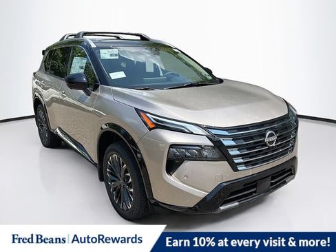 New 2026 Nissan Rogue Platinum AWD/4WD image 1